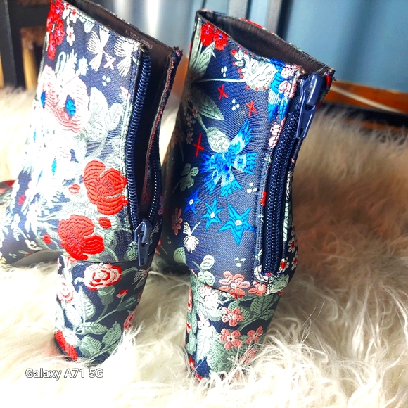 Metaphor Floral Embroidered Ankle Boots sz8 - Picture 5 of 11